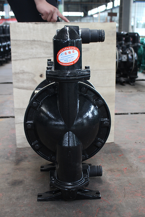 氣動隔(gé)膜泵 氣動隔膜泵